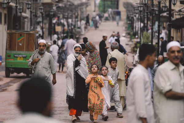 Peshawar Pakisztán 2021 Július Helyi Emberek Peshawar City Center Zsúfolt — Stock Fotó