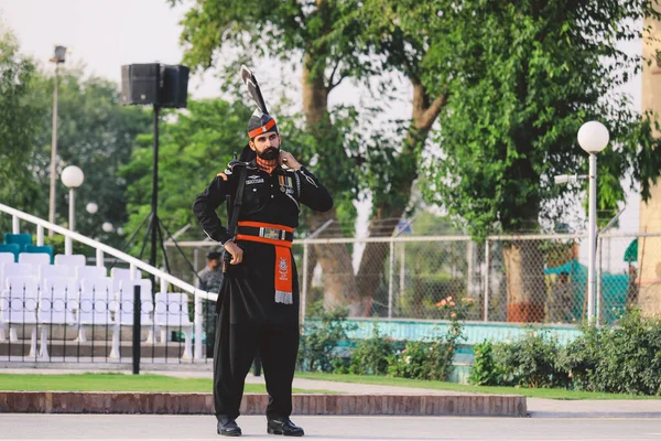 Wagah Border Pakistan Luglio 2021 Soldati Pakistani Uniforme Militare Brillante — Foto Stock