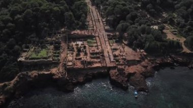 4K Görüntüler, Cezayir 'in antik şehri Tipaza' nın havadan görünüşü