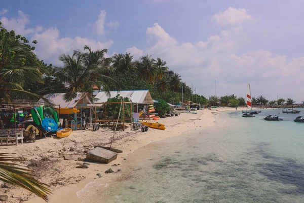 Maafushi Μαλδίβες Αυγούστου 2021 Θέα Στη Δημόσια Παραλία Στο Νησί — Φωτογραφία Αρχείου