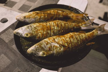 Kara Tavada Izgara Lezzetli Balık, Maafushi Adası, Maldivler