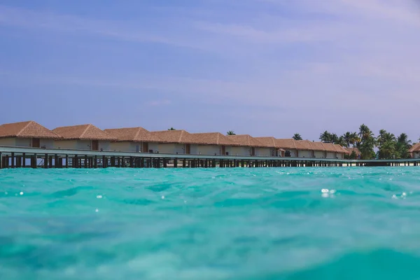Vistas Mar Villas Las Islas Maldivas Con Techos Naturales Claras — Foto de Stock