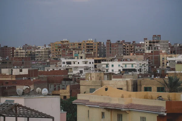 Sunset Cityscape Vista Ciudad Giza Con Cielo Colorido Edificios Locales —  Fotos de Stock