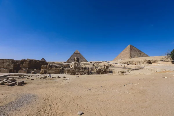 Kilátás Nagy Szfinx Gíza Egy Hatalmas Mészkő Szobor Nagy Piramis — Stock Fotó