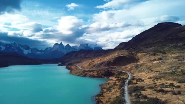 Όμορφη Εναέρια Πανόραμα Του Torres Del Paine Park Στη Χιλή — Αρχείο Βίντεο