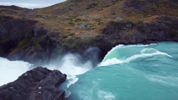 Vista Aérea Cascada Salto Grande Parque Torres Del Paine Chile — Vídeos de Stock