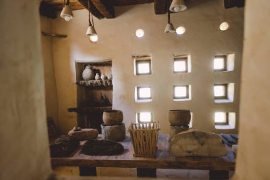 Mısır 'ın Siwa Oasis kentindeki eski bir Shali dağ köyünün kumtaşı duvarları ve antik kalesine inanılmaz bir manzara.