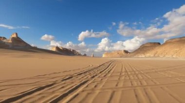 Bahariya, Mısır 'daki beyaz çölde seyahat edin.