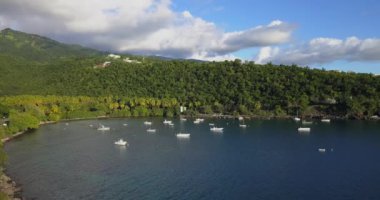 Guadeloupe 'daki Yeşil Göl' ün Hava Görüntüsü