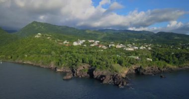 Guadeloupe 'daki Yeşil Göl' ün Hava Görüntüsü