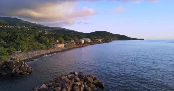 日没時のグアドループ島の風景 — ストック動画