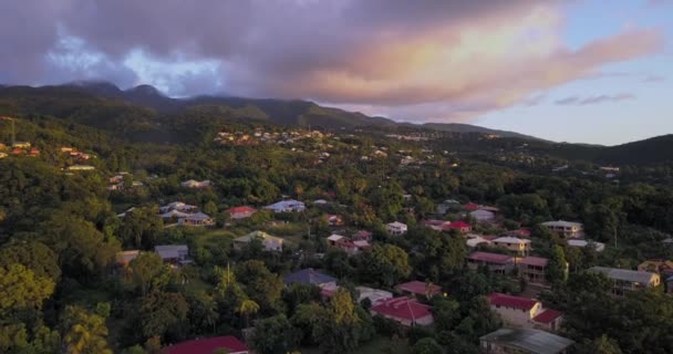 Landschaften Der Insel Guadeloupe Bei Sonnenuntergang — Stockvideo
