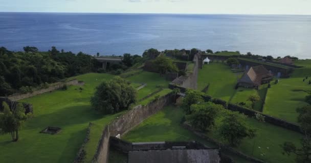 グアドループのルイ デルグレ砦の空中風景 — ストック動画