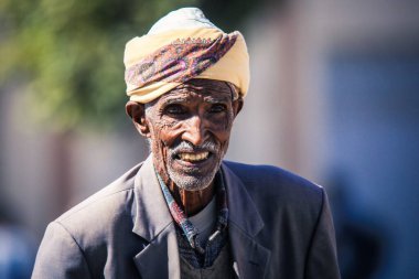 Asmara, Eritre - 02 Kasım 2019: Asmara Caddelerindeki Yerel Halk