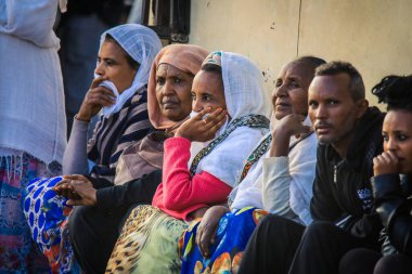 Asmara, Eritre - 02 Kasım 2019: Asmara Caddelerindeki Yerel Halk