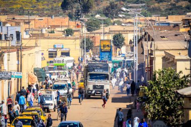 Asmara, Eritre - 02 Kasım 2019: Asmara Merkez Caddesi 'ndeki Yerel Halkın Günlük Yaşamı