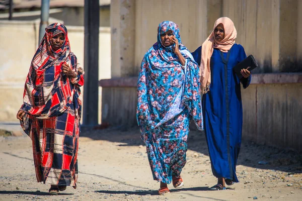 Keren Eritreia Novembro 2019 Jovem Muçulmana Vestido Tradicional Rua Keren — Fotografia de Stock