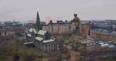 İskoçya 'daki Glasgow Katedrali' nin havadan görünüşü