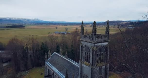 Luchtfoto Van Oude Kathedraal Schotland — Stockvideo
