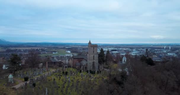 Holy Rude Church Stirling Scotland Aerial View — ストック動画