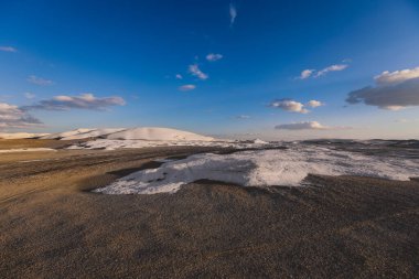 Beyaz Çöl Koruma Alanının Kum oluşumlarına Akşam Görüşü, Farafra Vaha 'sındaki Ulusal Park, Mısır