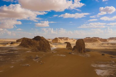 Beyaz Çöl Koruma Alanındaki Kum oluşumlarının panoramik görüntüsü, Farafra Vaha 'sındaki Ulusal Park, Mısır