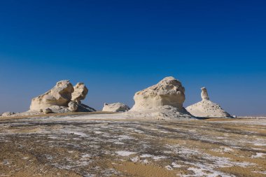 Beyaz Çöl Koruma Alanındaki Fantastik Sandy oluşumları Farafra Oasis, Mısır 'daki Ulusal Park' tır.