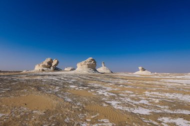 Beyaz Çöl Koruma Alanındaki Fantastik Sandy oluşumları Farafra Oasis, Mısır 'daki Ulusal Park' tır.