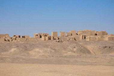 El Bagawat 'taki antik bir Hristiyan mezarlığına panoramik bir bakış açısı, dünyanın en eski mezarlarından biri, Mısır' ın güney-orta kesimindeki Kharga vahasında işlemekteydi.