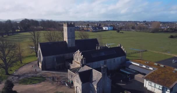 爱尔兰Adare的Aerial Nicholas教堂 — 图库视频影像