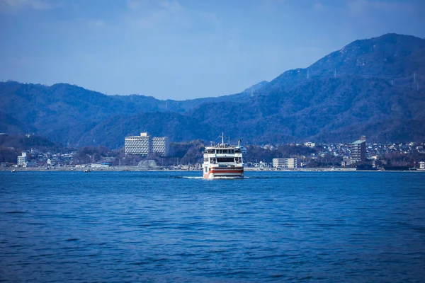 Miyajima Giappone Gennaio 2020 Traghetto Santuario Itsukushima — Foto Stock