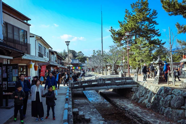 Miyajima Ιαπωνία Ιανουαρίου 2020 Cityscape Στους Δρόμους Του Walking Tourists — Φωτογραφία Αρχείου