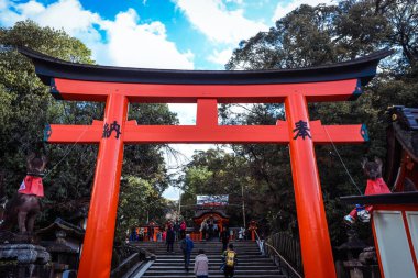 Kyoto, Japonya - 3 Ocak 2020: Fushimi Inari Tapınağı 