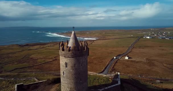 Pemandangan Udara Doonagore Doolin Irlandia — Stok Video