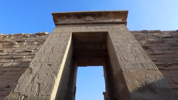 Båge Vid Medinet Habu Temple Luxor Egypten — Stockvideo