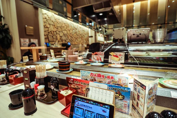 Osaka Japón Octubre 2020 Sushi Belt Restaurant Centro Ciudad — Foto de Stock