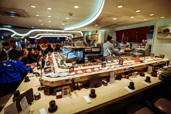 Osaka Japan Oktober 2020 Sushi Belt Restaurant Het Stadscentrum — Stockfoto