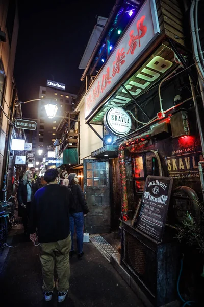 Shinjuku Golden Gai Obszar Dużą Ilością Małych Barów Centrum Tokio — Zdjęcie stockowe