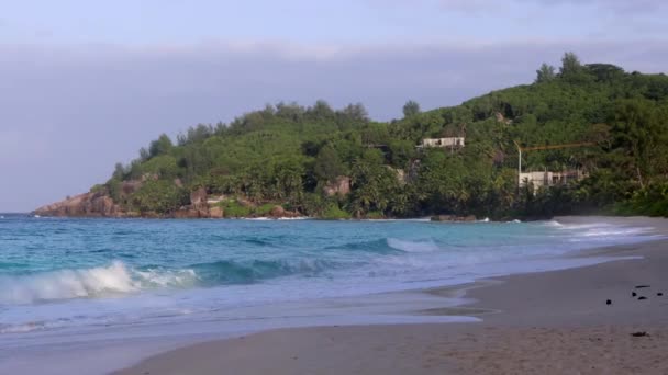 Wilder Leerer Strand Auf Den Seychellen — Stockvideo