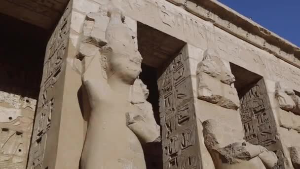 Sochy Starověkém Egyptském Chrámu Medinet Habu Luxor — Stock video