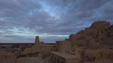 Mısır 'ın Siwa Oasis kentindeki antik şehir Shali' nin Panoraması