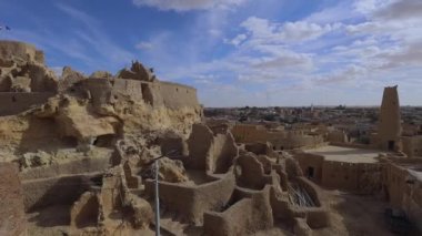 Mısır 'ın Siwa Oasis kentindeki antik şehir Shali' nin Panoraması