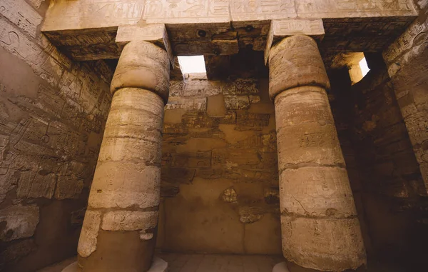 Luxor Egypt November 2020 Ancient Massive Columns Karnak Temple Complex — Stock Photo, Image