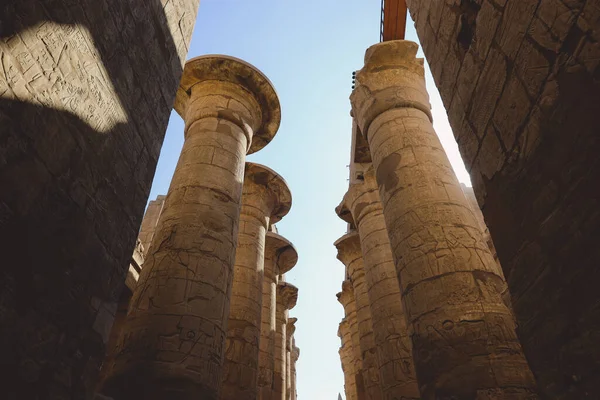 Луксор Египет Ноября 2020 Года Древние Массивные Колонны Храмового Комплекса — стоковое фото