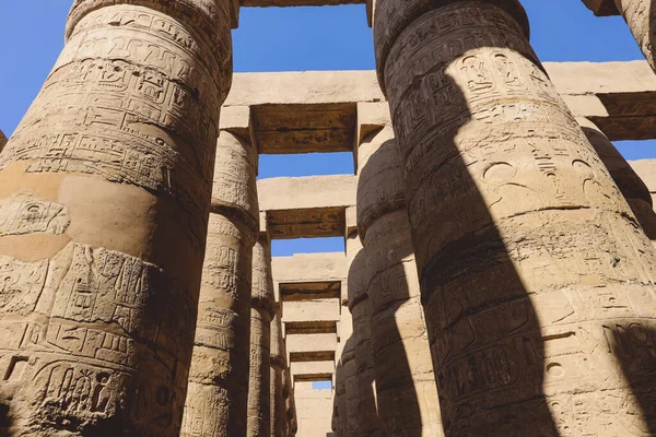 Louxor Égypte Novembre 2020 Anciennes Colonnes Massives Complexe Temple Karnak — Photo