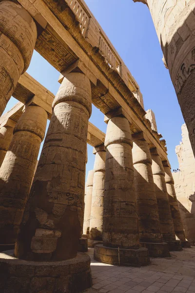 Luxor Egypt November 2020 Ancient Massive Columns Karnak Temple Complex — Stock Photo, Image