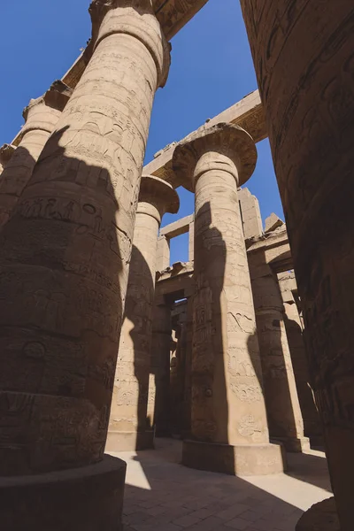 Louxor Égypte Novembre 2020 Anciennes Colonnes Massives Complexe Temple Karnak — Photo