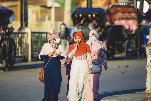 Luxor Єгипет Листопада 2020 Року Місцеві Молоді Люди Традиційній Арабській — стокове фото