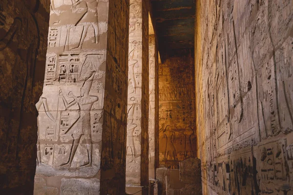 Древнеегипетские Столбы Мединет Хабу Резиденция Рамсеса Iii Недалеко Луксора Египет — стоковое фото