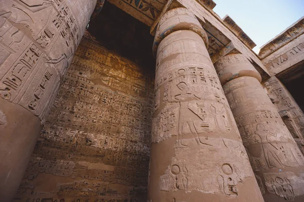 Oude Egyptische Pilaren Van Medinet Habu Mortuarium Tempel Van Ramses — Stockfoto